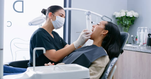 Best Tooth Extraction  in Pelican Bay, FL